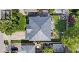 42 FRESHMEADOW WAY - 42