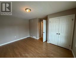32 VICTORIA STREET W - 11