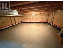 32 VICTORIA STREET W - 14