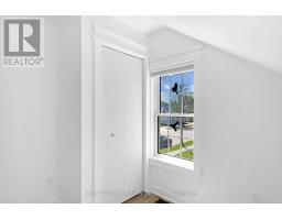 551 LOUISA STREET - 26
