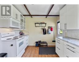 48 POECHMAN LANE - 10