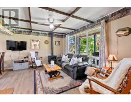 48 POECHMAN LANE - 13
