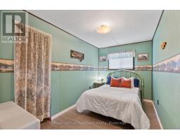 48 POECHMAN LANE - 16