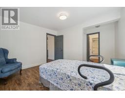 9 BUSH LANE - 19
