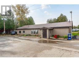 9 BUSH LANE - 26
