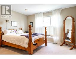 25 WHITE STREET - 27