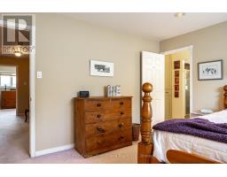 25 WHITE STREET - 28