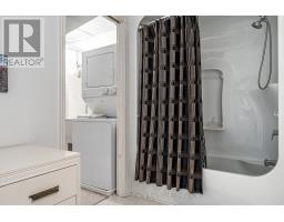 25 WHITE STREET - 33
