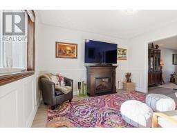 4 BREWSTER PLACE - 11