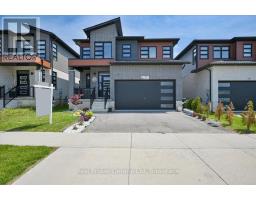 92 MOON CRESCENT - 1