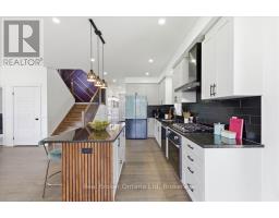 92 MOON CRESCENT - 10