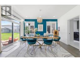92 MOON CRESCENT - 12