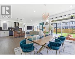 92 MOON CRESCENT - 14