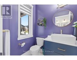 92 MOON CRESCENT - 19