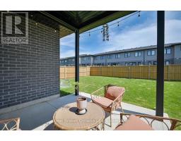 92 MOON CRESCENT - 39