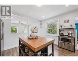 61 JOHNSTON STREET - 12