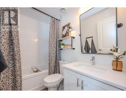 71 - 824 WOOLWICH STREET - 5