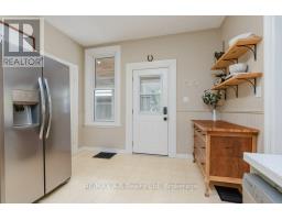 14 LOVEYS STREET W - 23