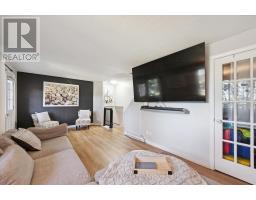 18 - 80 BURNS DRIVE - 21