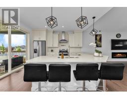 329 PATTEN CRESCENT - 11