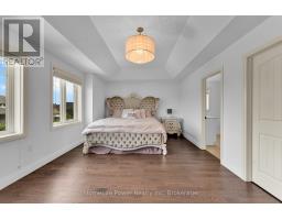 329 PATTEN CRESCENT - 21