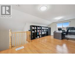 45 DARLING CRESCENT - 32
