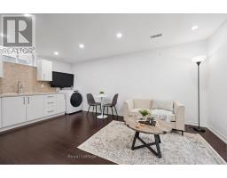 45 DARLING CRESCENT - 36