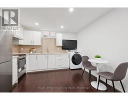 45 DARLING CRESCENT - 38