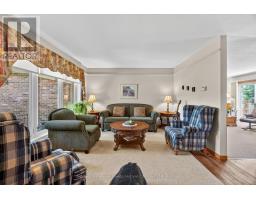 30 MOHAWK CRESCENT - 18