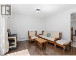 19 - 10 FALLOWFIELD DRIVE - 13