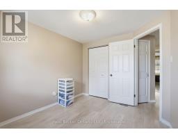 19 - 10 FALLOWFIELD DRIVE - 20
