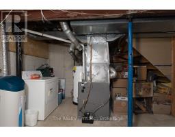 33 - 88 AVONWOOD DRIVE - 21