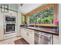 69 WOODLAND GLEN DRIVE - 11