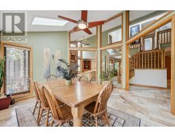 69 WOODLAND GLEN DRIVE - 16