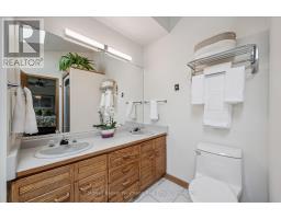 69 WOODLAND GLEN DRIVE - 27
