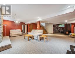 69 WOODLAND GLEN DRIVE - 32