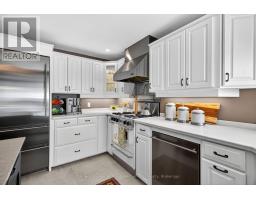 259 DINSLEY STREET - 17