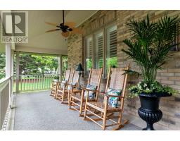 259 DINSLEY STREET - 4