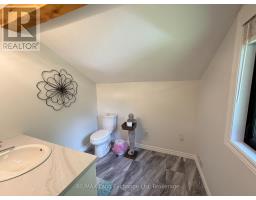 35 SIDEROAD 10A - 12