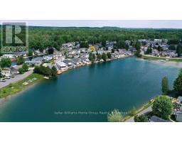10 HEMLOCK CRESCENT - 19