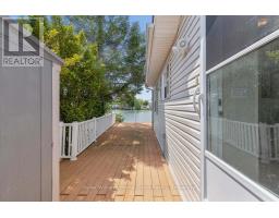 10 HEMLOCK CRESCENT - 7