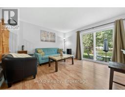 44 - 35 ROEHAMPTON CRESCENT - 19