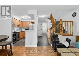 44 - 35 ROEHAMPTON CRESCENT - 22