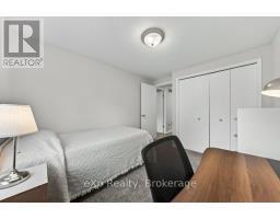 44 - 35 ROEHAMPTON CRESCENT - 26