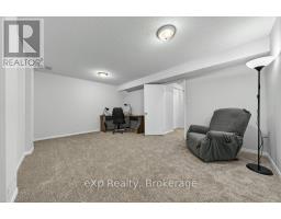 44 - 35 ROEHAMPTON CRESCENT - 30
