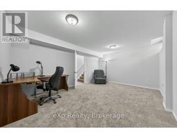 44 - 35 ROEHAMPTON CRESCENT - 31