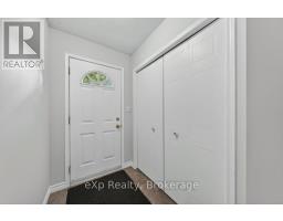 44 - 35 ROEHAMPTON CRESCENT - 4