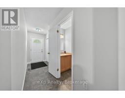 44 - 35 ROEHAMPTON CRESCENT - 6