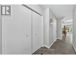 44 - 35 ROEHAMPTON CRESCENT - 7