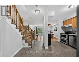 44 - 35 ROEHAMPTON CRESCENT - 8